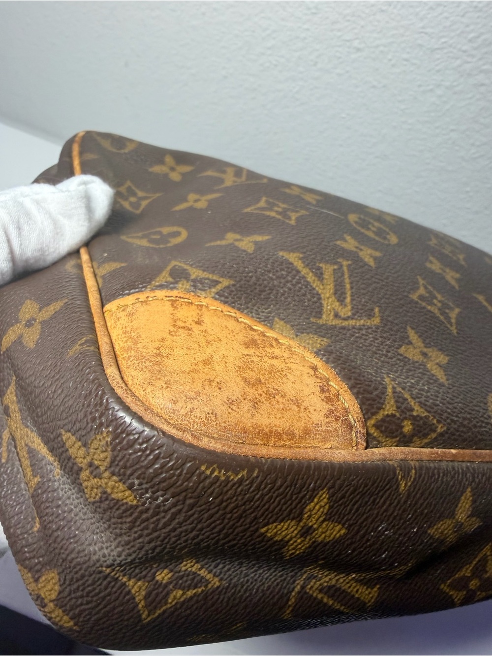VINTAGE Louis Vuitton Monogram Canvas Clutch in Brown and Tan - Picture 7 of 16